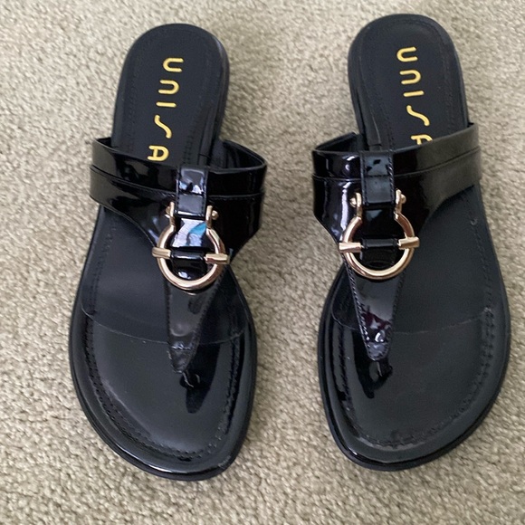 Unix’s women’s black patent sandals 9.5 - Picture 1 of 8